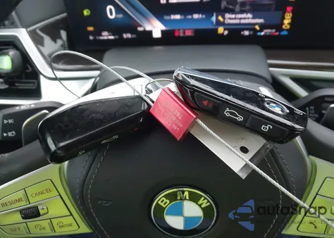 2023 BMW X7 xDrive40I z USA, uszkodzony, nr VIN 5UX23EM00P9P41714